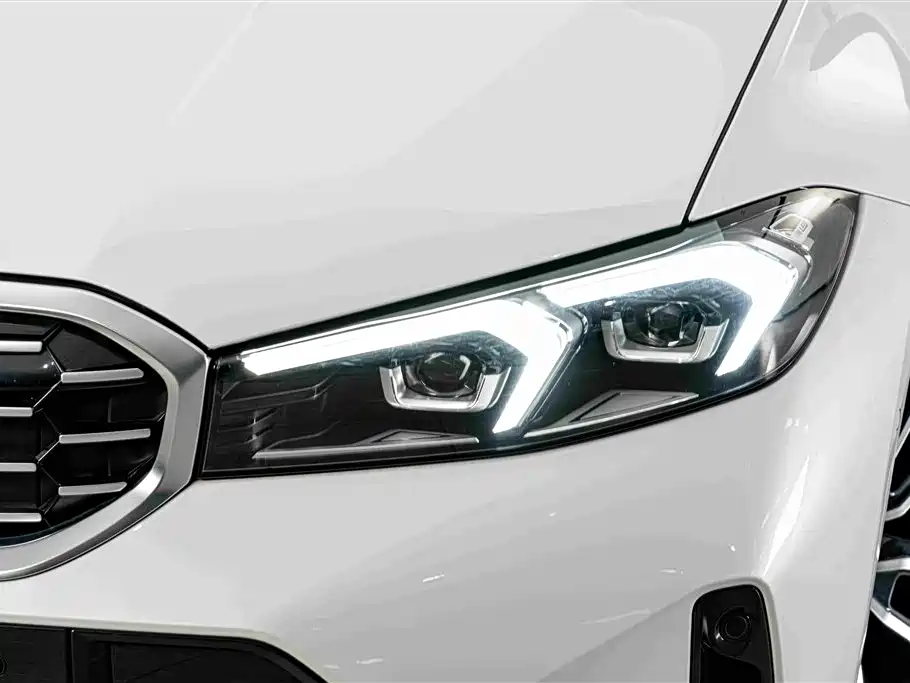 BMW 3 Series — миниатюра 4