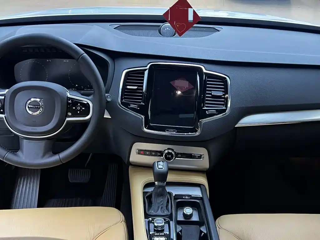 Volvo XC90 — миниатюра 6