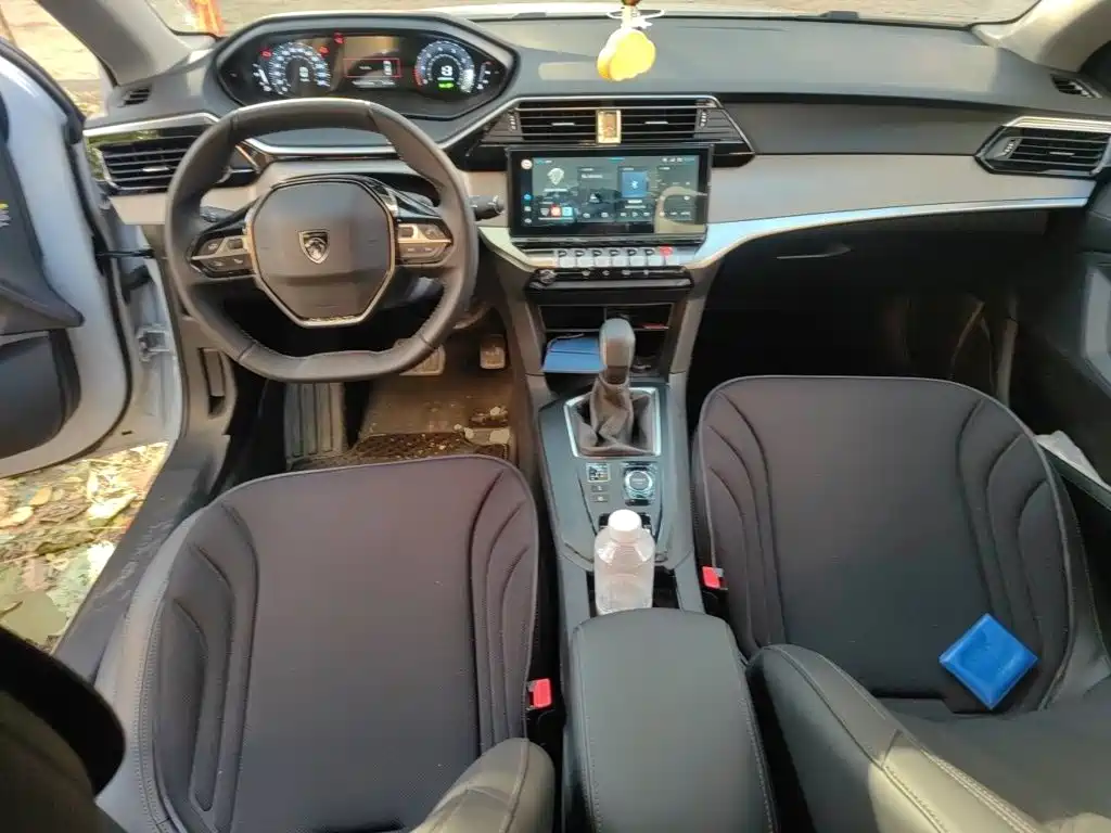 Peugeot 408 — миниатюра 10