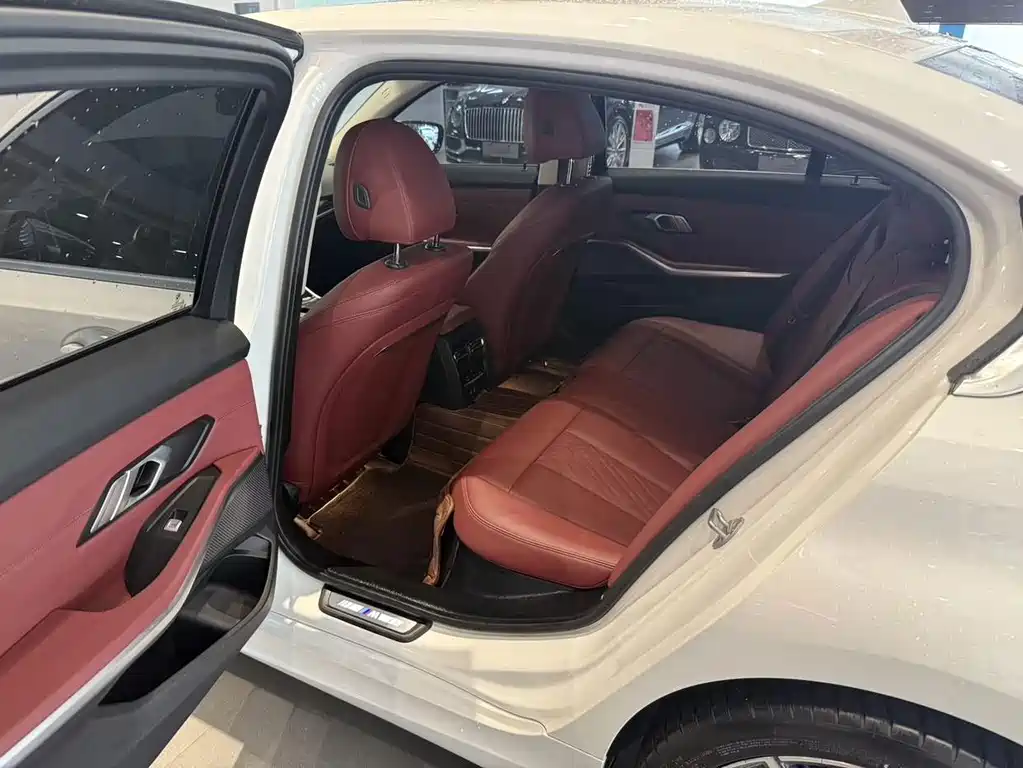 BMW 3 Series — миниатюра 8