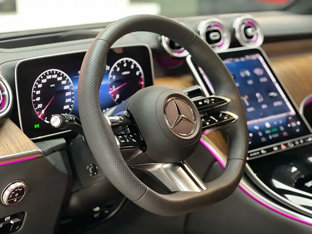 Mercedes-Benz GLC 2023 GLC 300 L 4MATIC 7 мест
