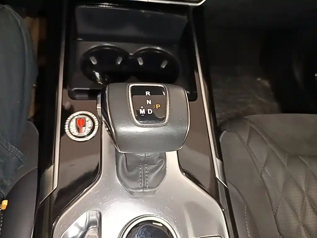 Hongqi Hongqi HS5 — миниатюра 14