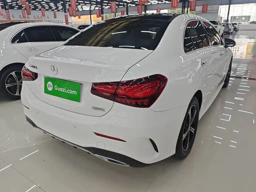 Mercedes-Benz A-Class — миниатюра 7