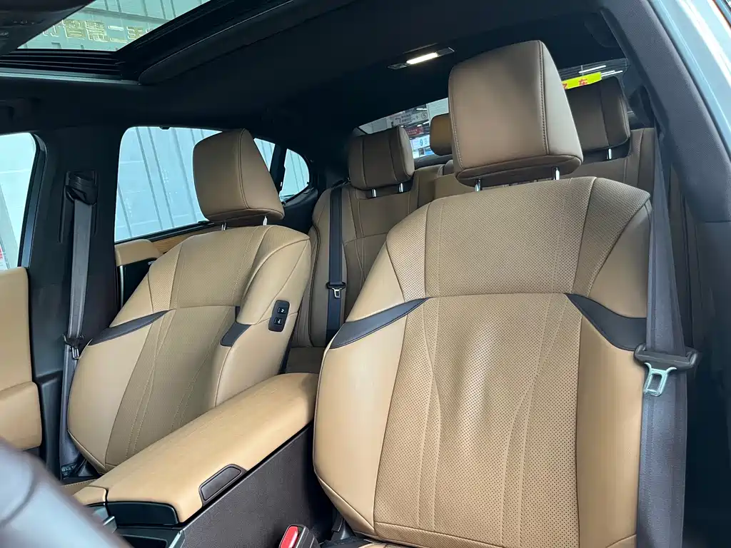 Lexus ES — миниатюра 14