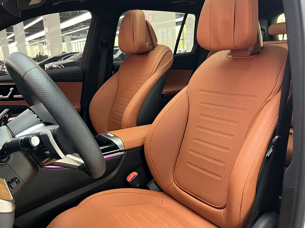 Mercedes-Benz GLC 2023 GLC 300 L 4MATIC 7 мест