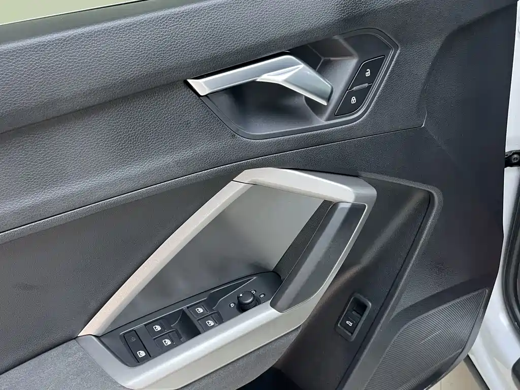Audi Q3 — миниатюра 18