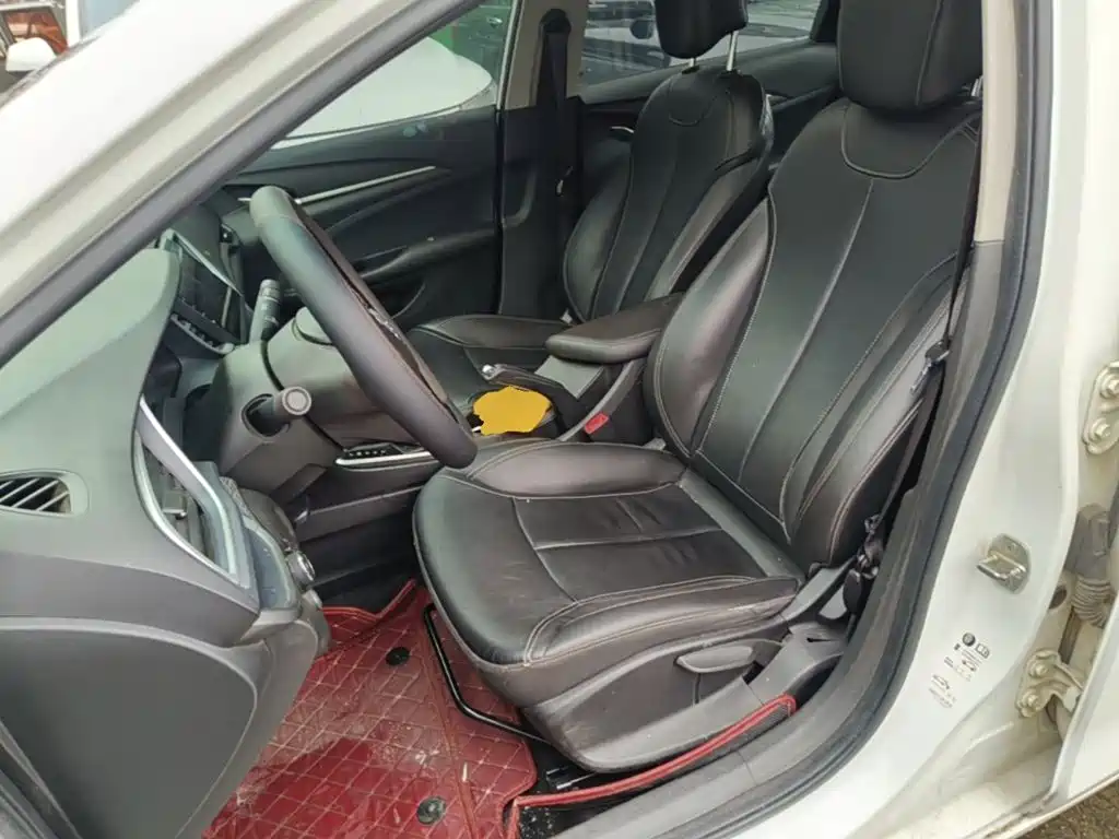 Buick Excelle — миниатюра 15
