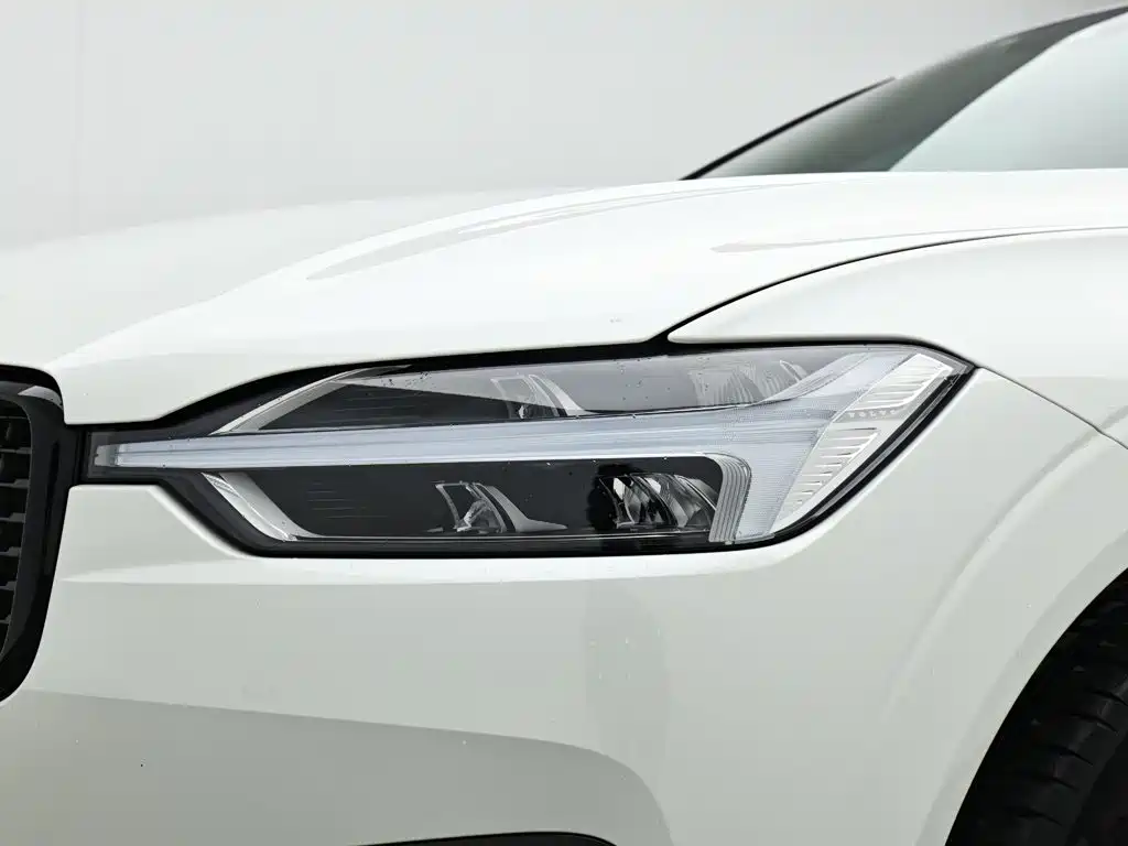 Volvo XC60 — миниатюра 10