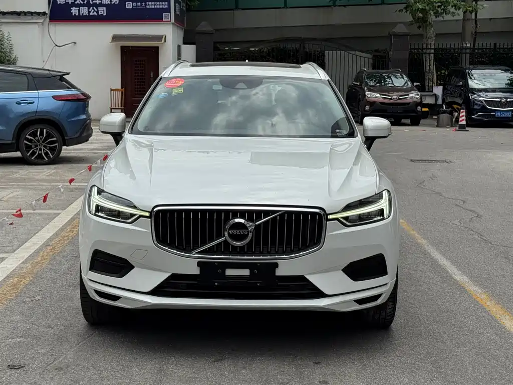 Volvo XC60 2019 T5 4WD Smart Leisure Edition China V