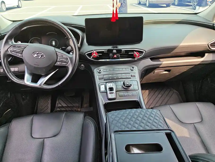 Hyundai Santa Fe — миниатюра 11