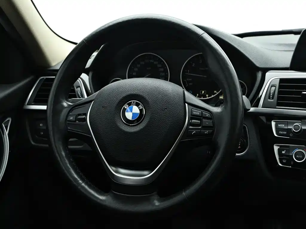 BMW 3 Series — миниатюра 15