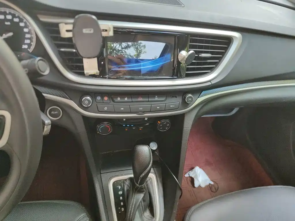 Buick Excelle — миниатюра 6