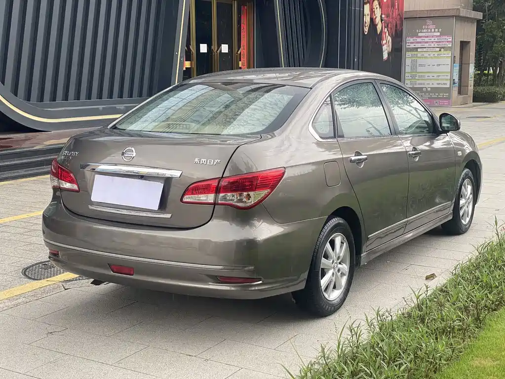 Nissan Sylphy — миниатюра 7