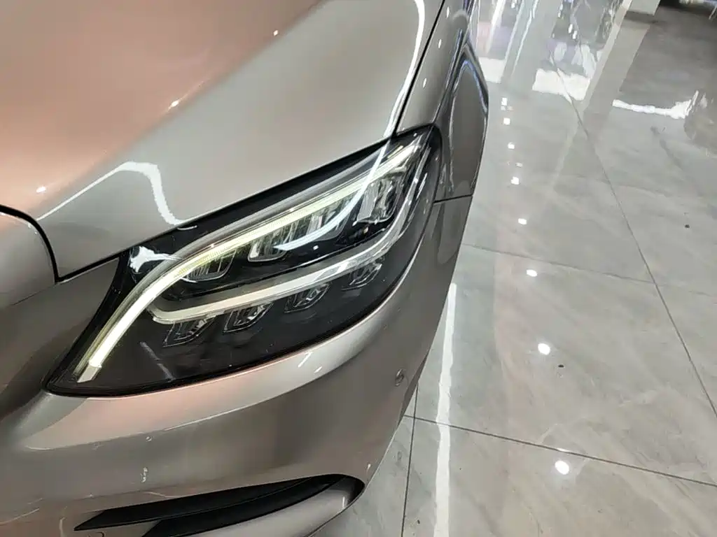 Mercedes-Benz C-Class — миниатюра 24