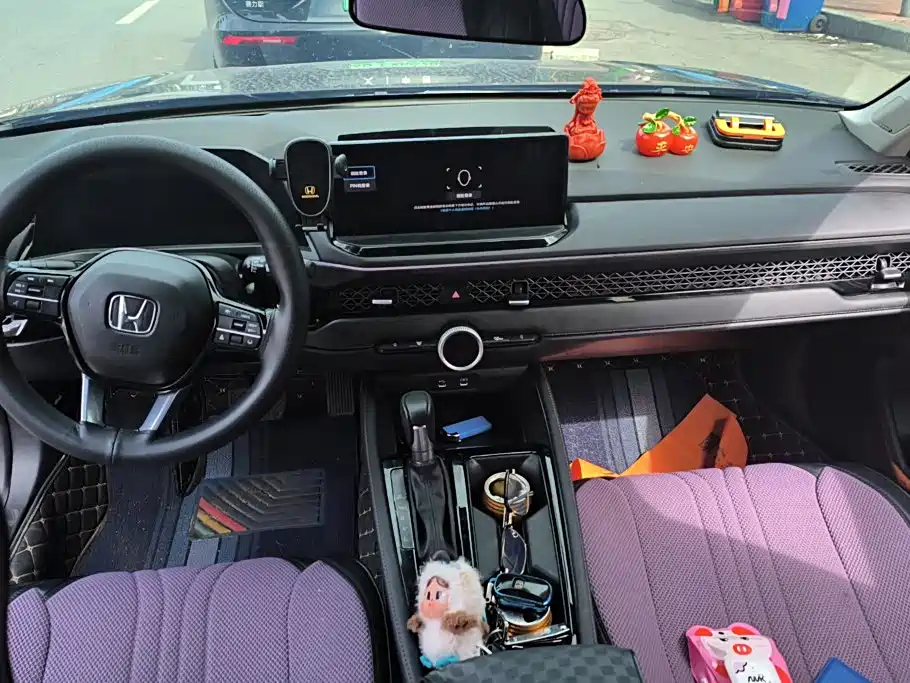 Honda Accord — миниатюра 12