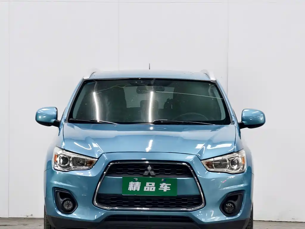 Mitsubishi ASX 2013 1.6L MT Standard
