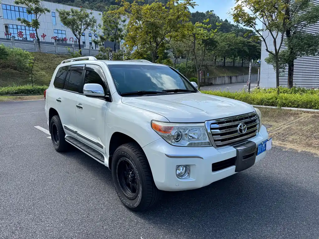 Toyota Land Cruiser — миниатюра 4