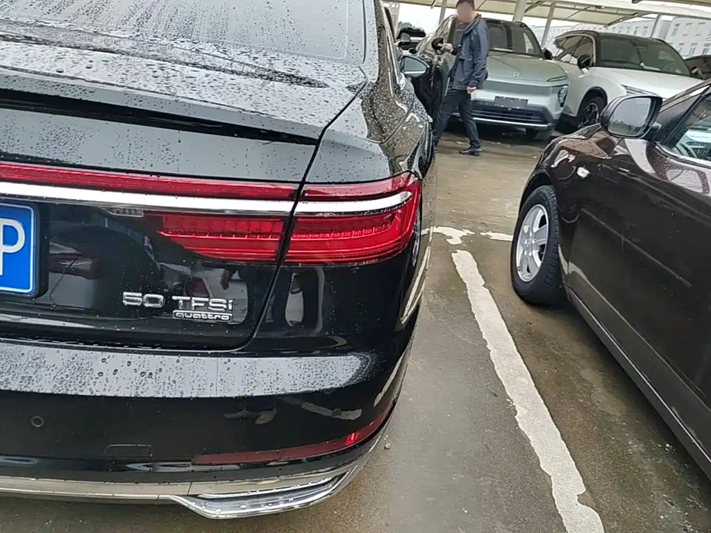 Audi A8 — миниатюра 8