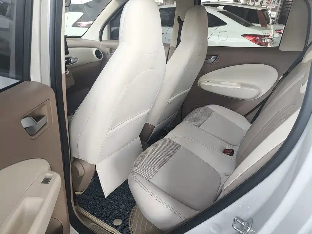 Wuling MINIEV — миниатюра 18