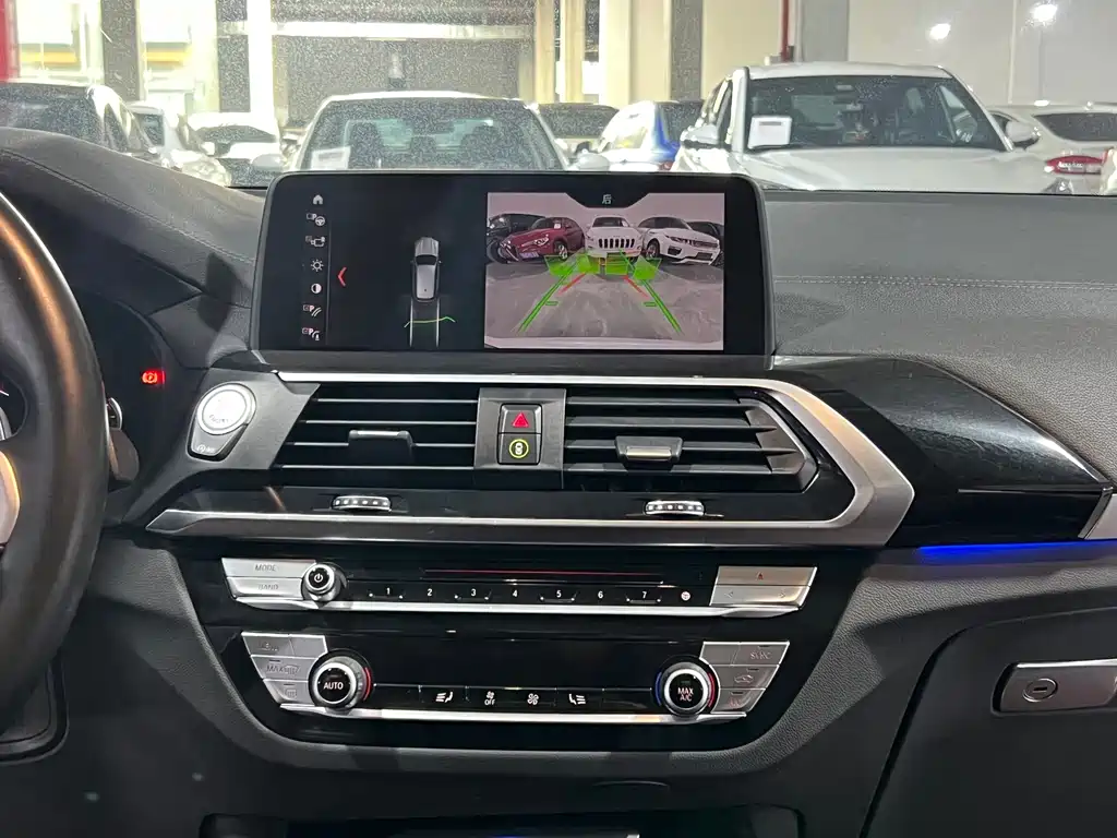 BMW X3 — миниатюра 11