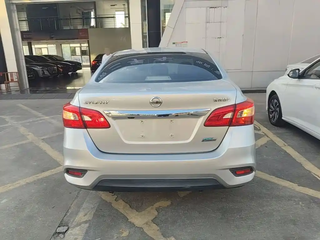 Nissan Sylphy — миниатюра 6