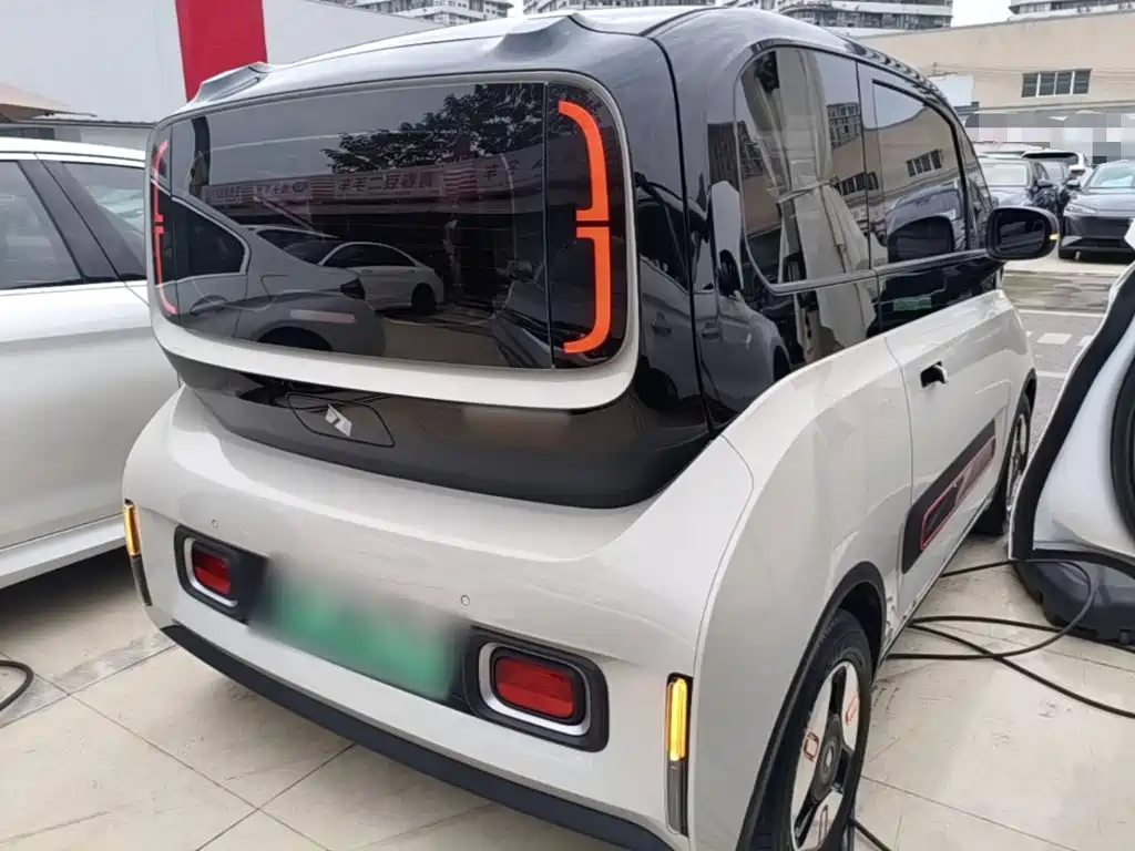 Baojun KiWi EV — миниатюра 7