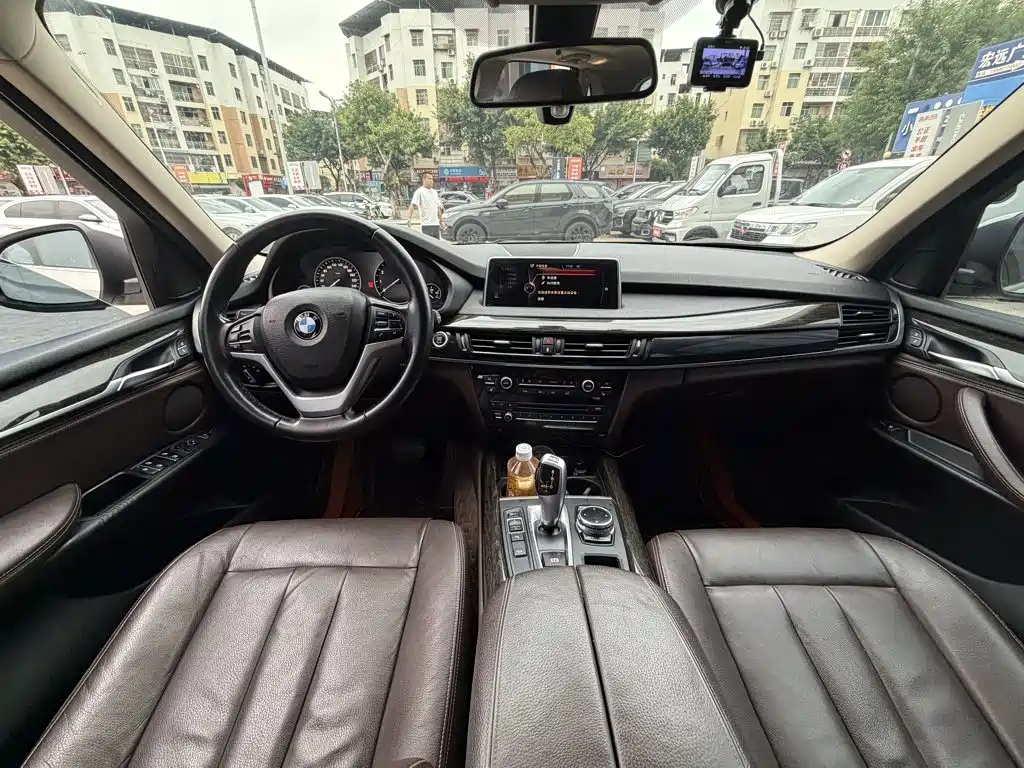 BMW X5 (Import) — миниатюра 10