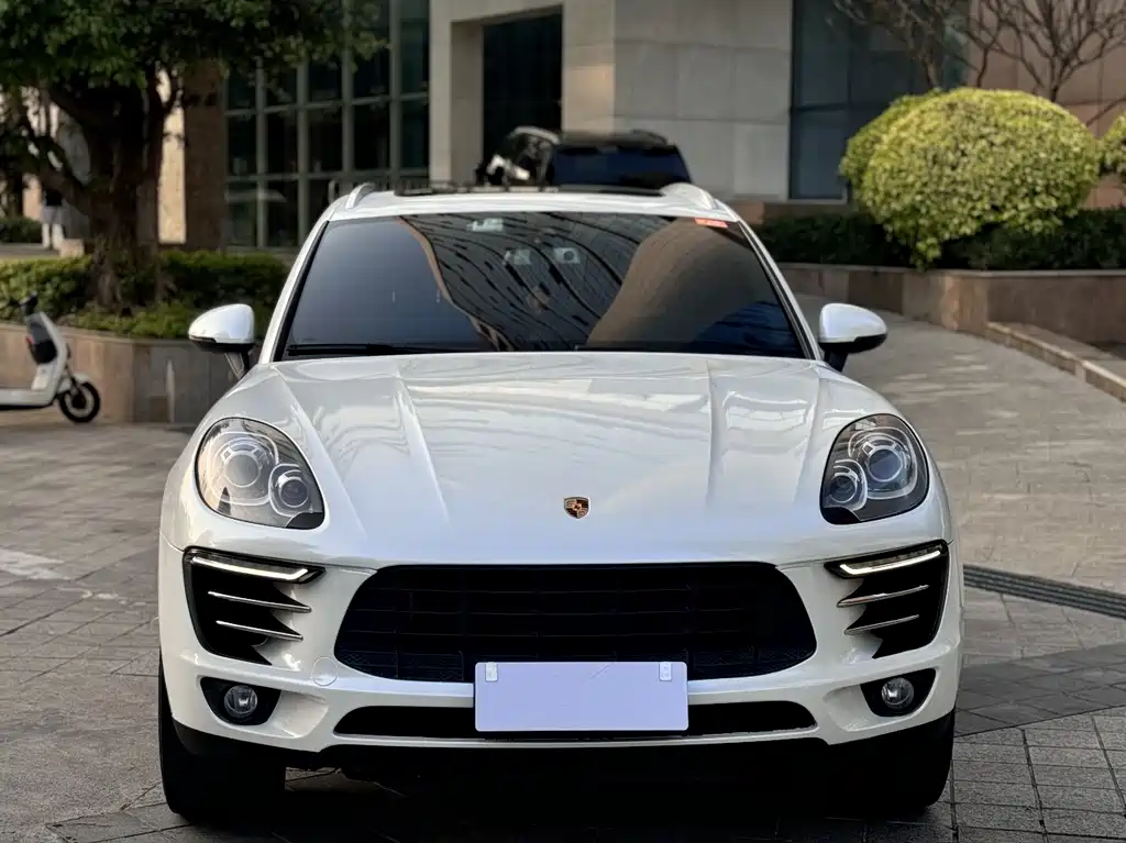 Porsche Macan — миниатюра 2