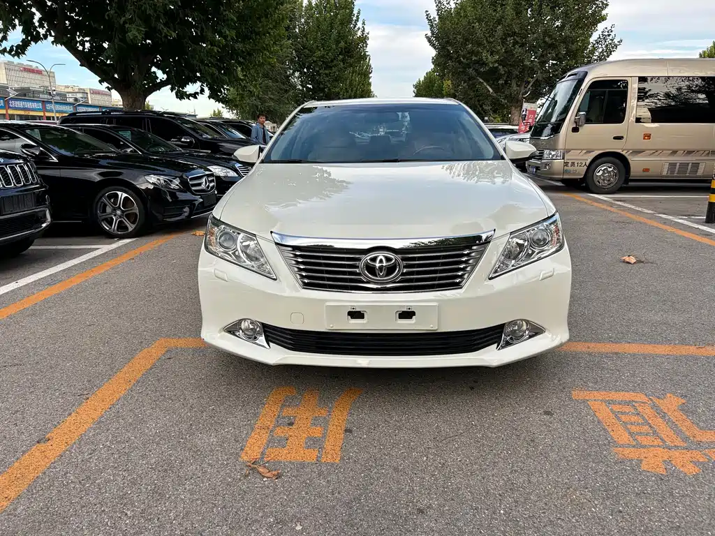 Toyota Camry — миниатюра 2