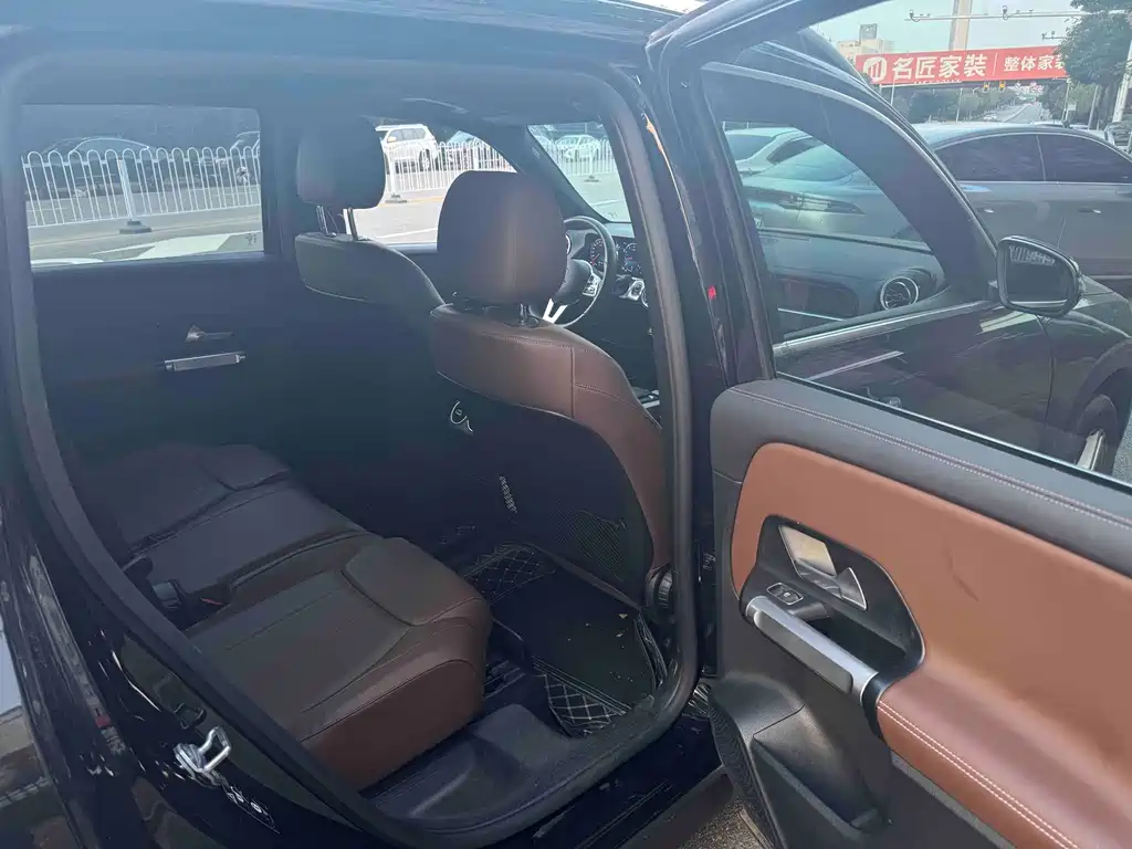 Mercedes-Benz GLB — миниатюра 9