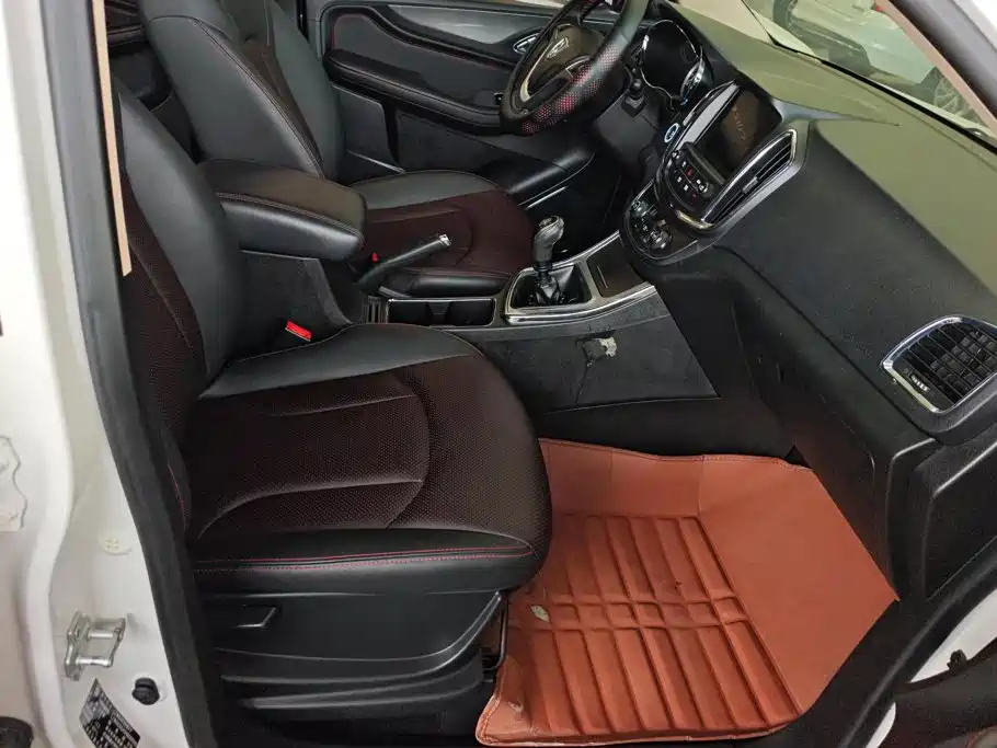 Baojun 560 — миниатюра 8