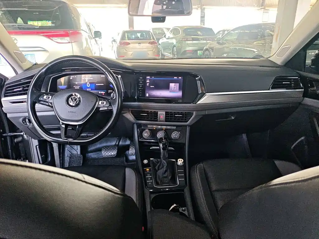 Volkswagen Sagitar — миниатюра 6