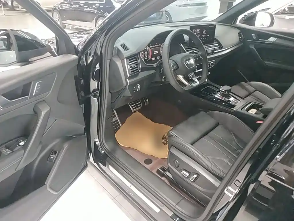 Audi Q5L — миниатюра 16