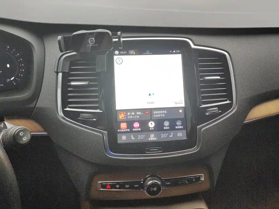 Volvo XC90 — миниатюра 13