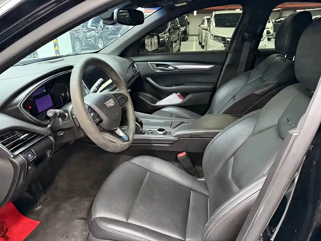 Cadillac CT5 — миниатюра 4