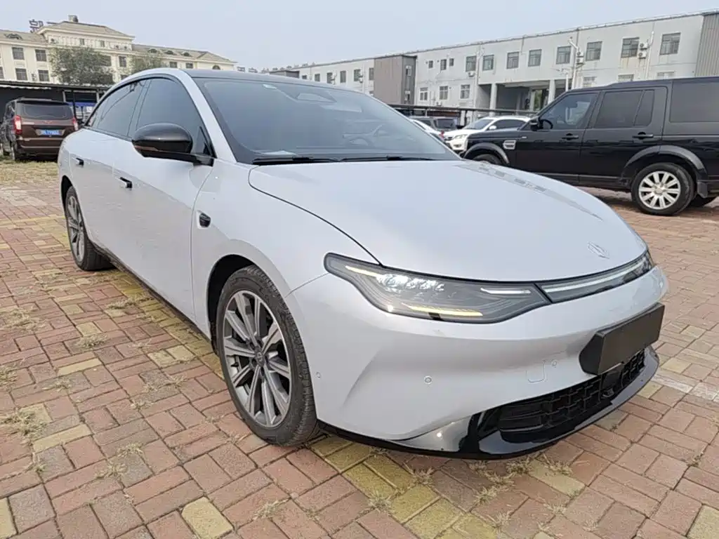 Leapmotor Leapmotor C01 — миниатюра 4