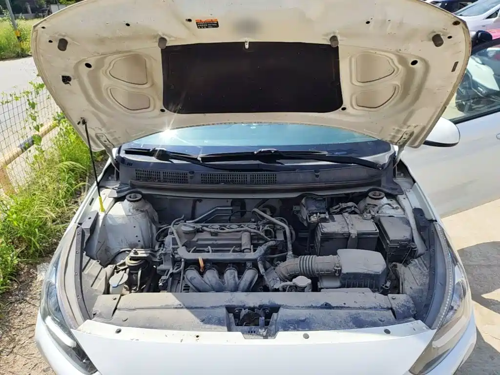 Hyundai Verna - фото 20