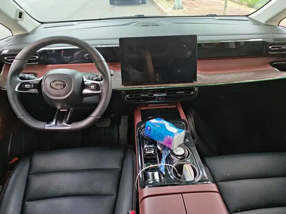 GAC Motor Trumpchi E8 PHEV — миниатюра 12