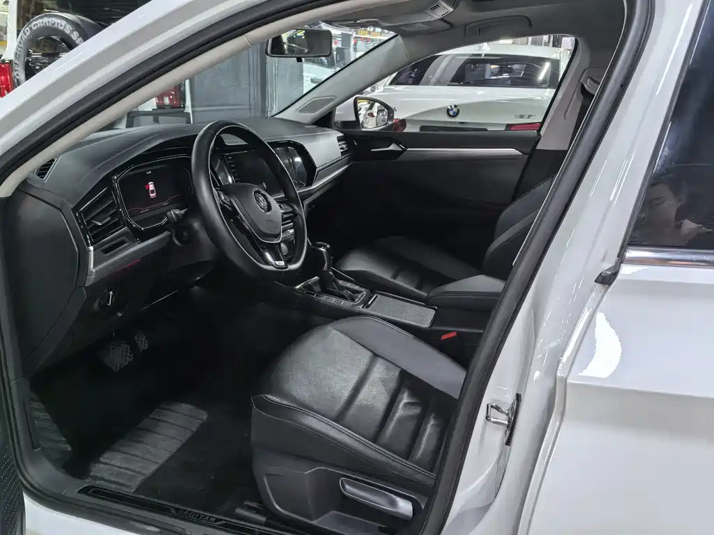 Volkswagen Sagitar — миниатюра 7
