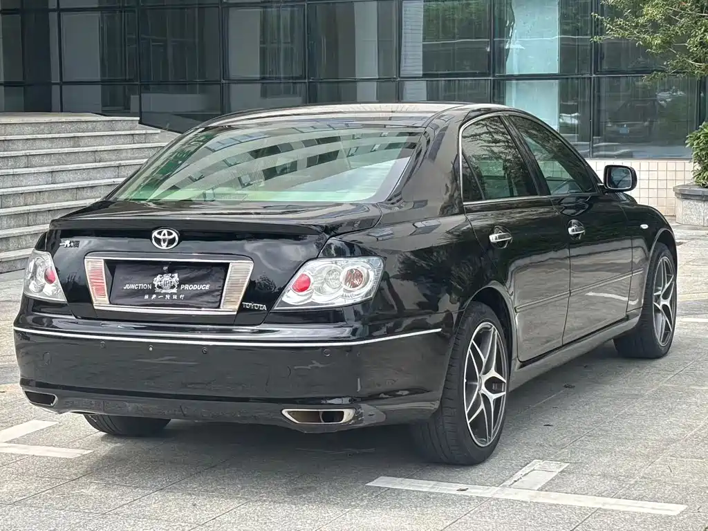 Toyota Reiz — миниатюра 4