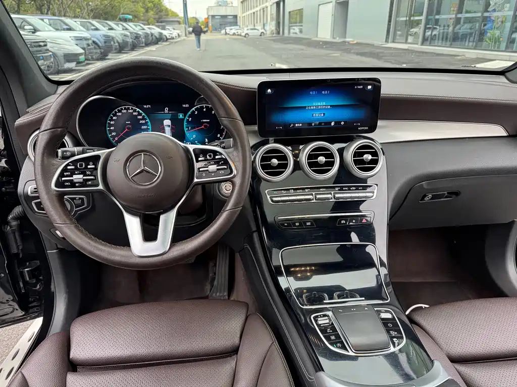 Mercedes-Benz GLC — миниатюра 8