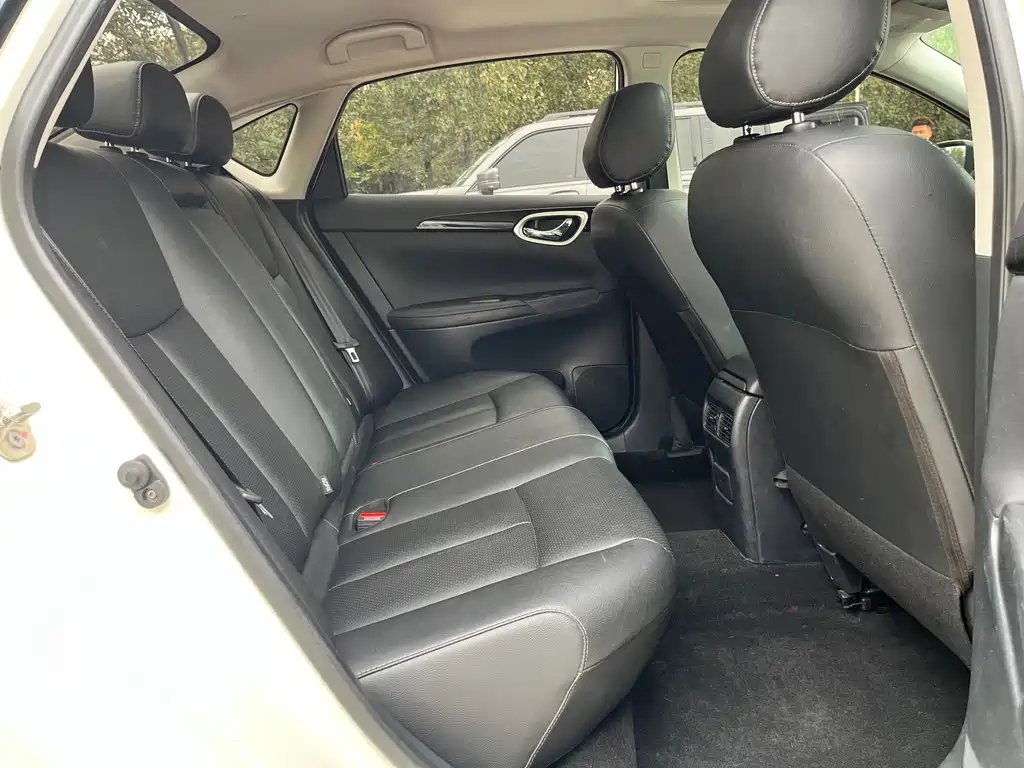 Nissan Sylphy — миниатюра 8