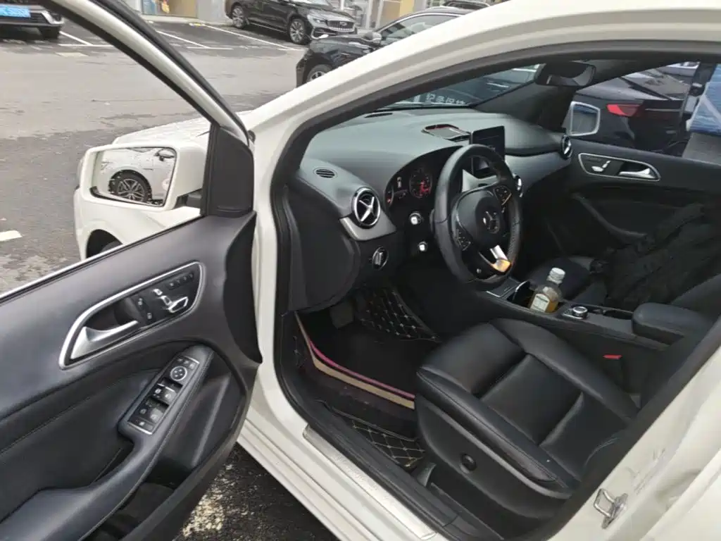 Mercedes-Benz B-Class — миниатюра 16