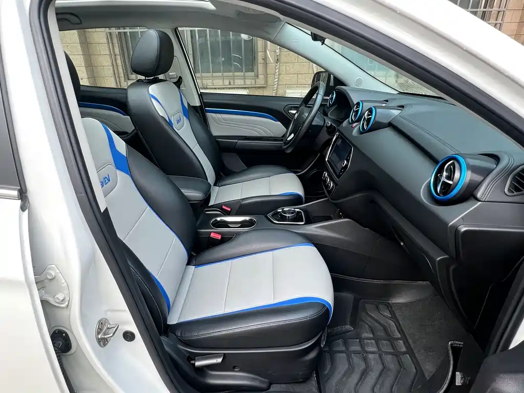 Soueast DX3 EV — миниатюра 15