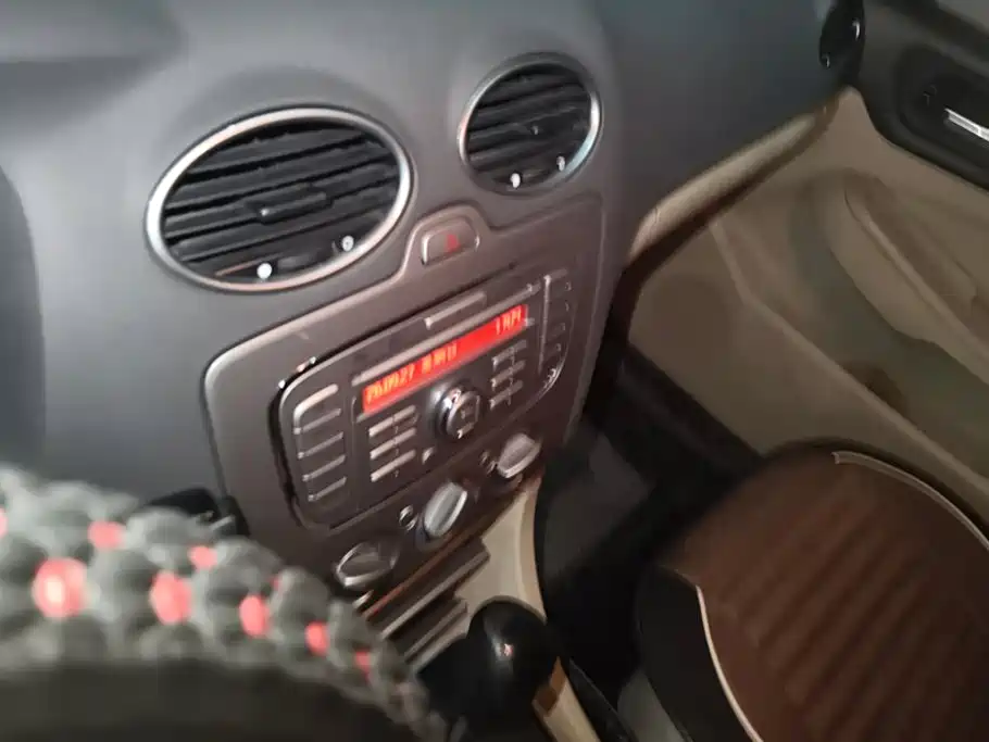 Ford Focus — миниатюра 13