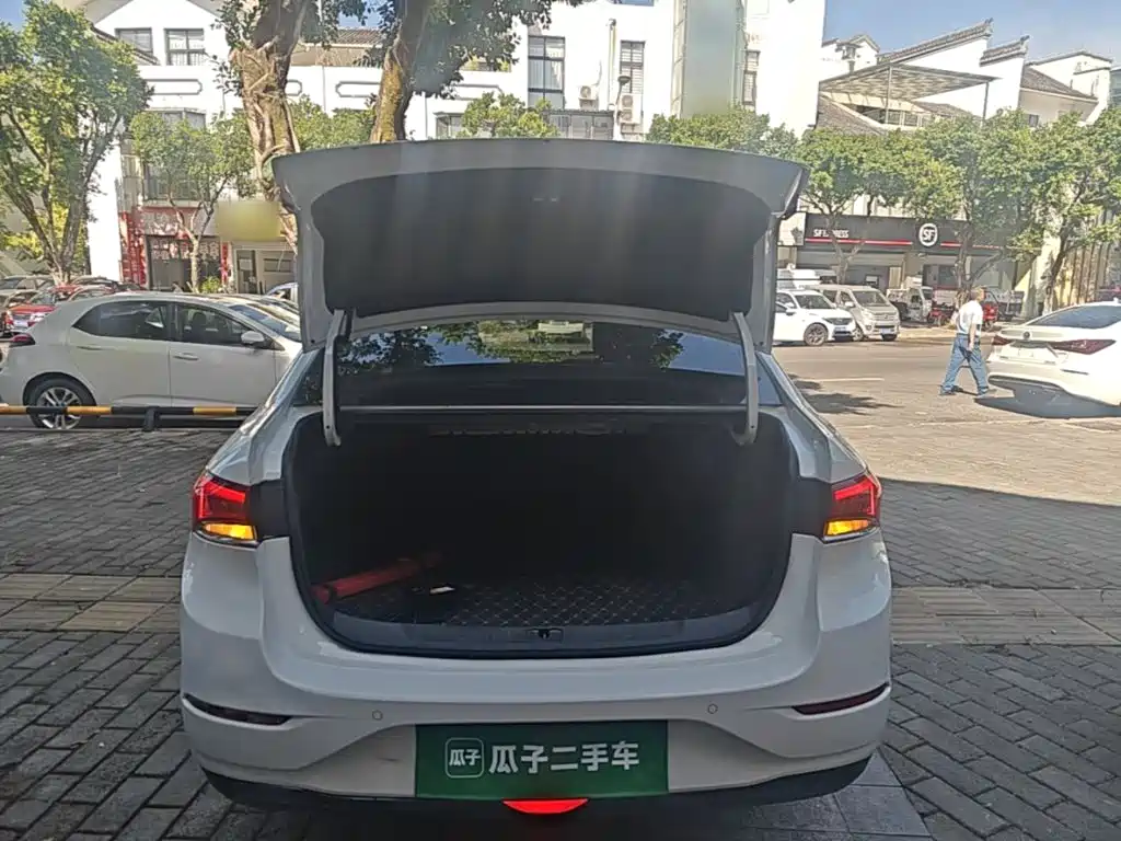 Buick Excelle — миниатюра 19