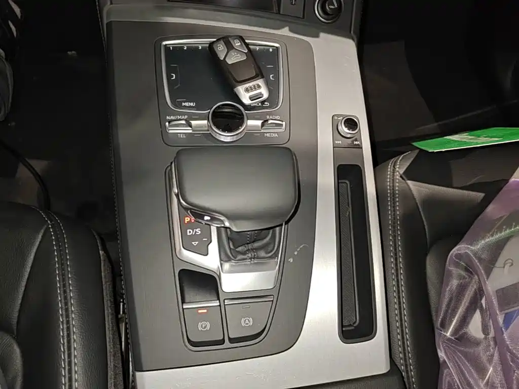Audi Q5L — миниатюра 14