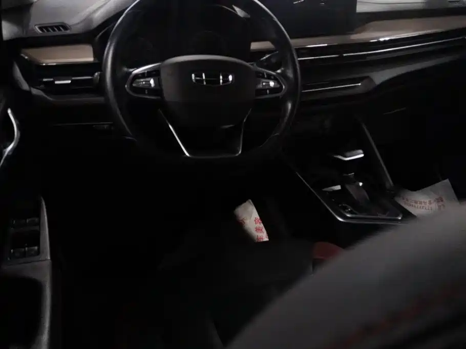 Geely Vision X3 — миниатюра 12