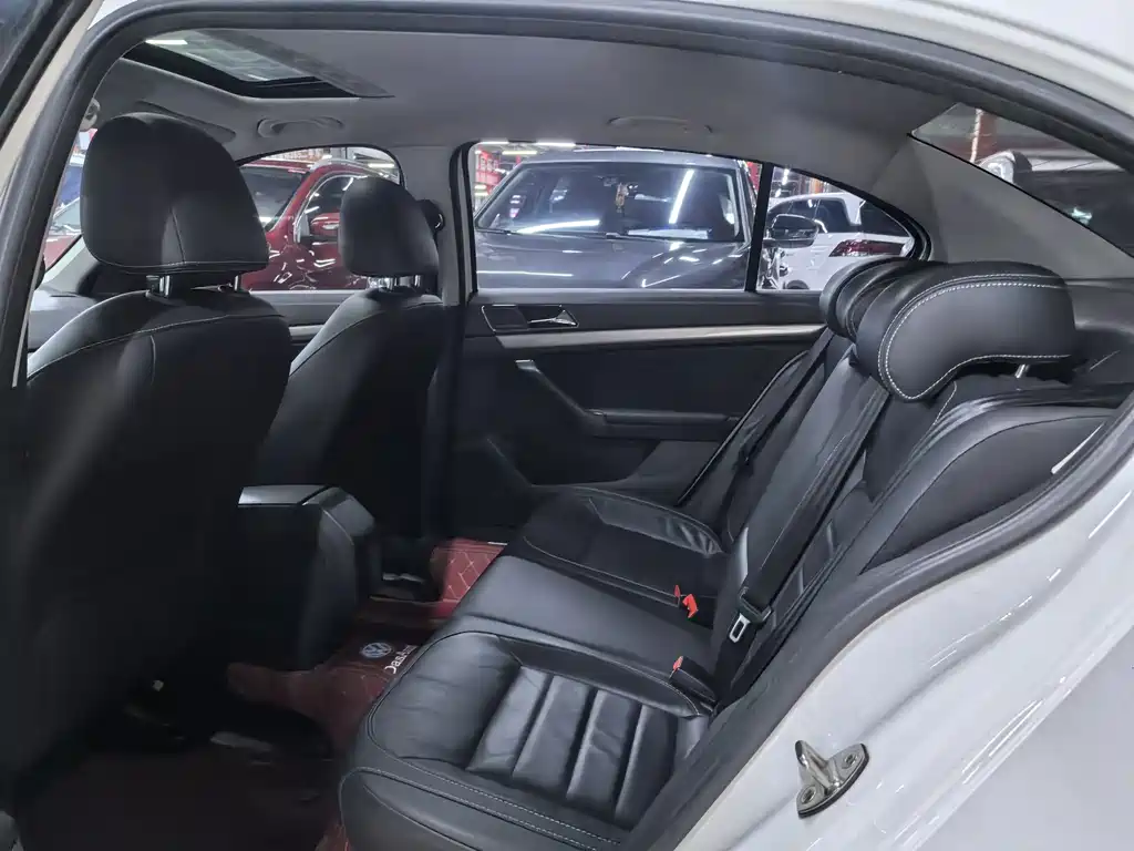 Volkswagen Lavida — миниатюра 9