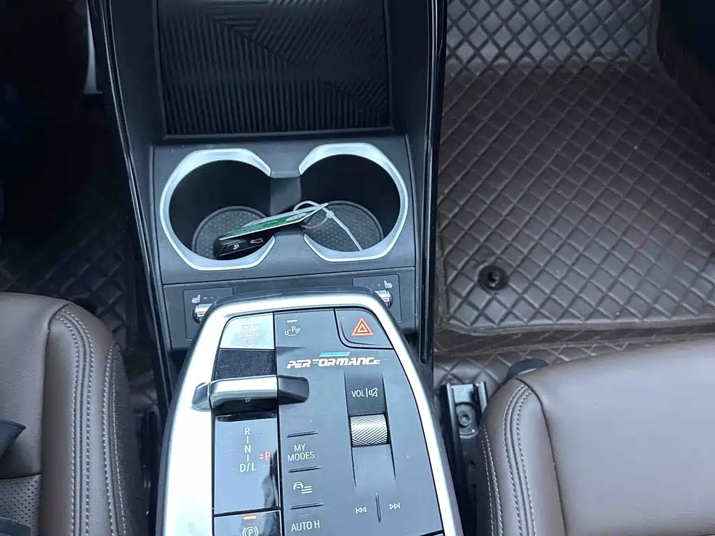 BMW X1 — миниатюра 20